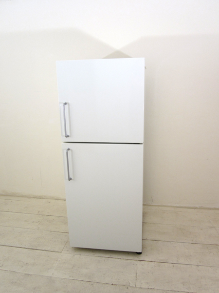 お手頃価格 シンプルなデザイン無印良品2ドア冷蔵庫のご紹介です 
